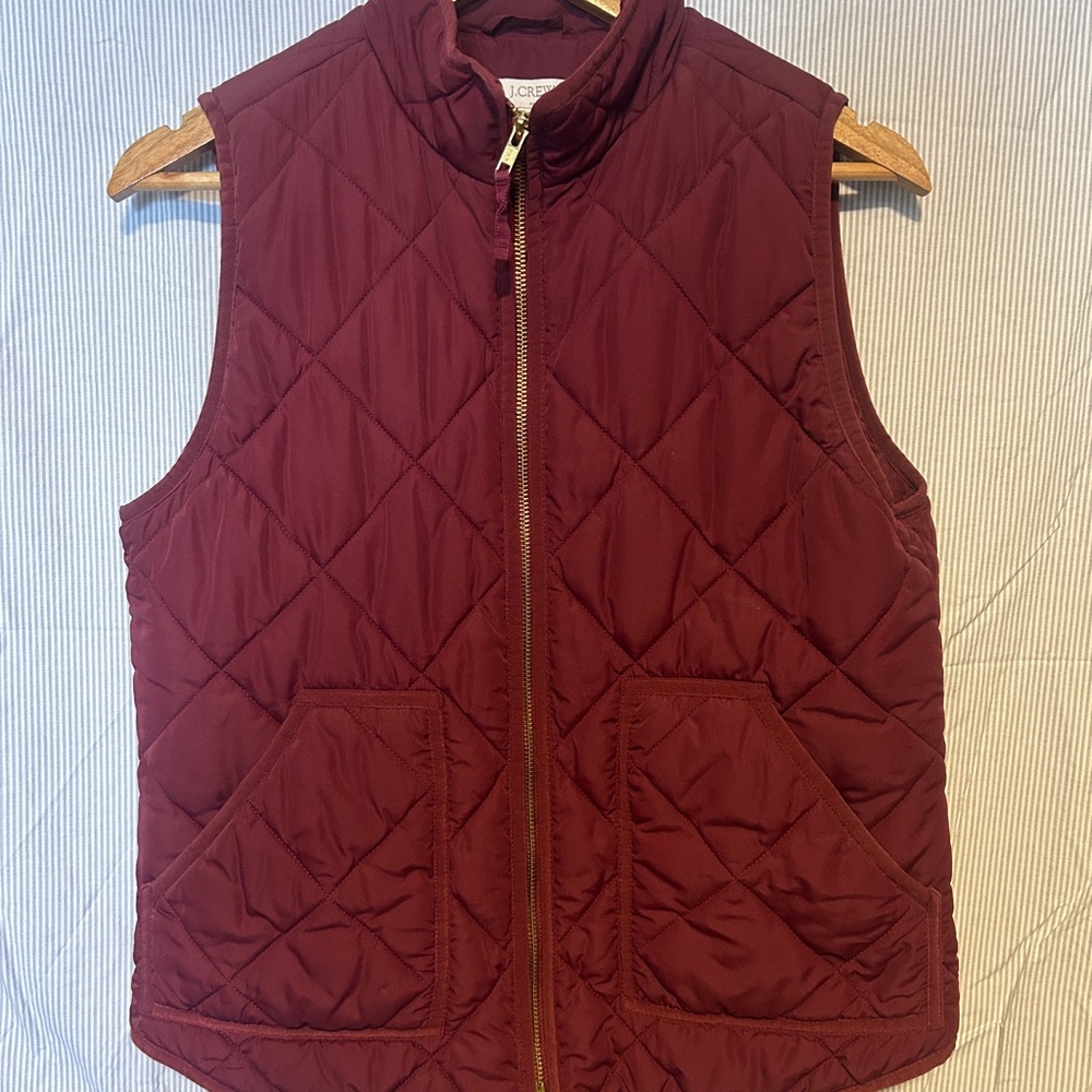 J. Crew Quilted Vest in Burgundy with Pockets Women’s Medium